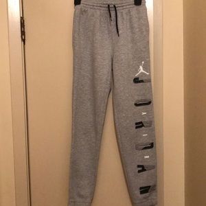 Boys Jordan joggers